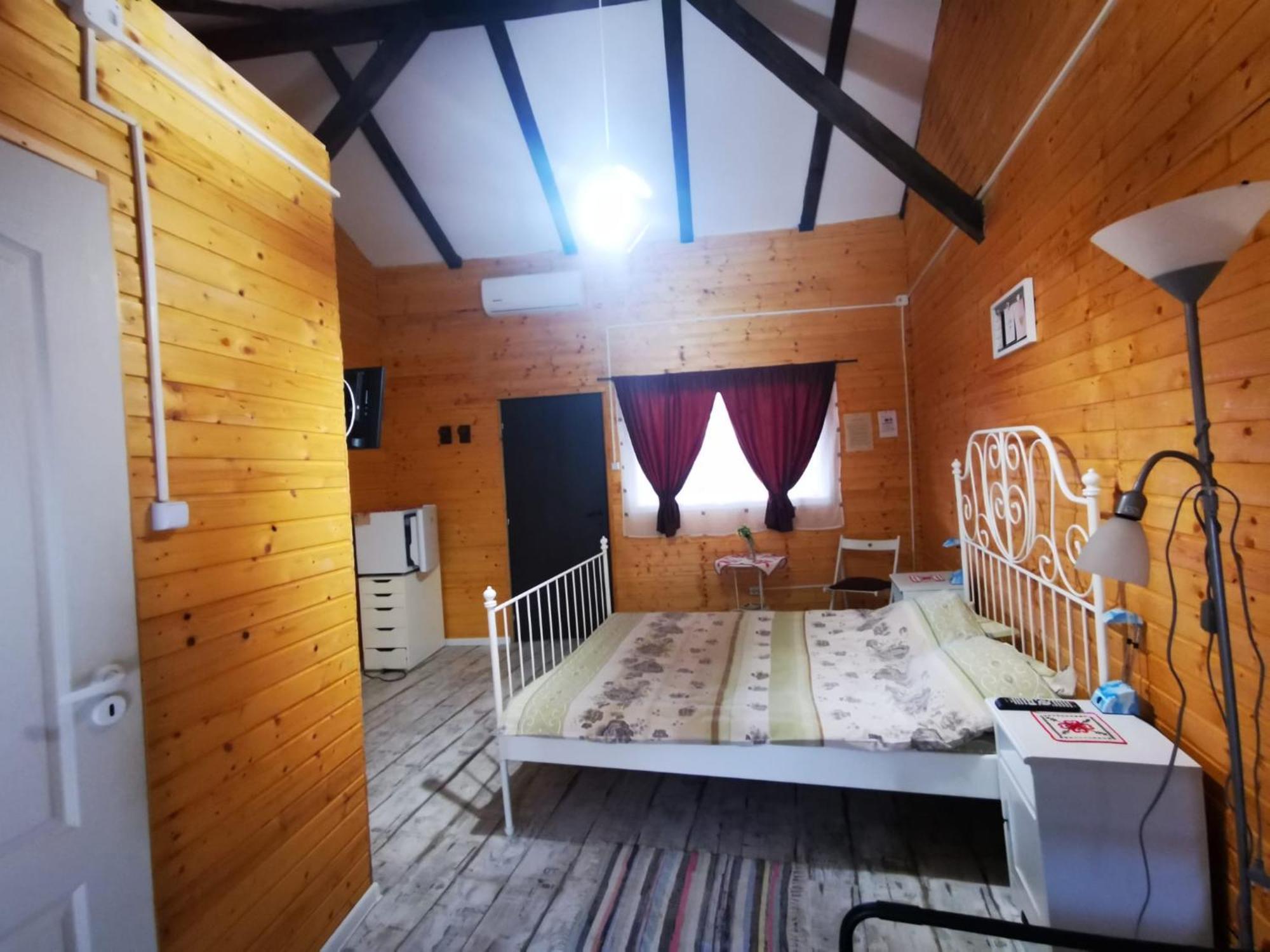 Casa De Oaspeti Dunarea La Cazane Dunatölgyes Kültér fotó